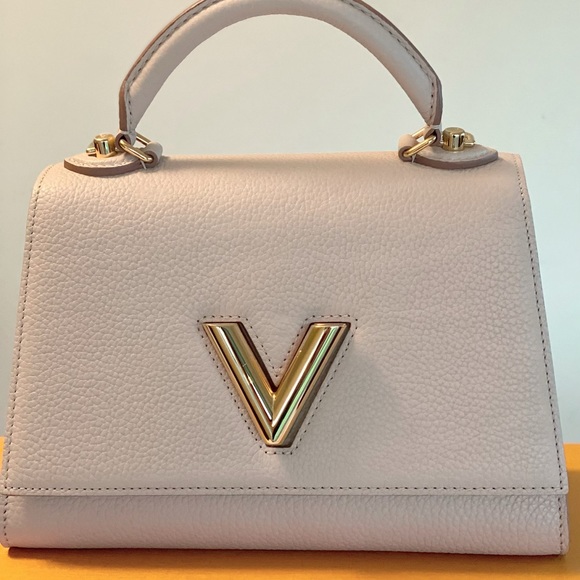 Louis Vuitton Twist One Handle PM, Greige Color - Picture 5 of 11